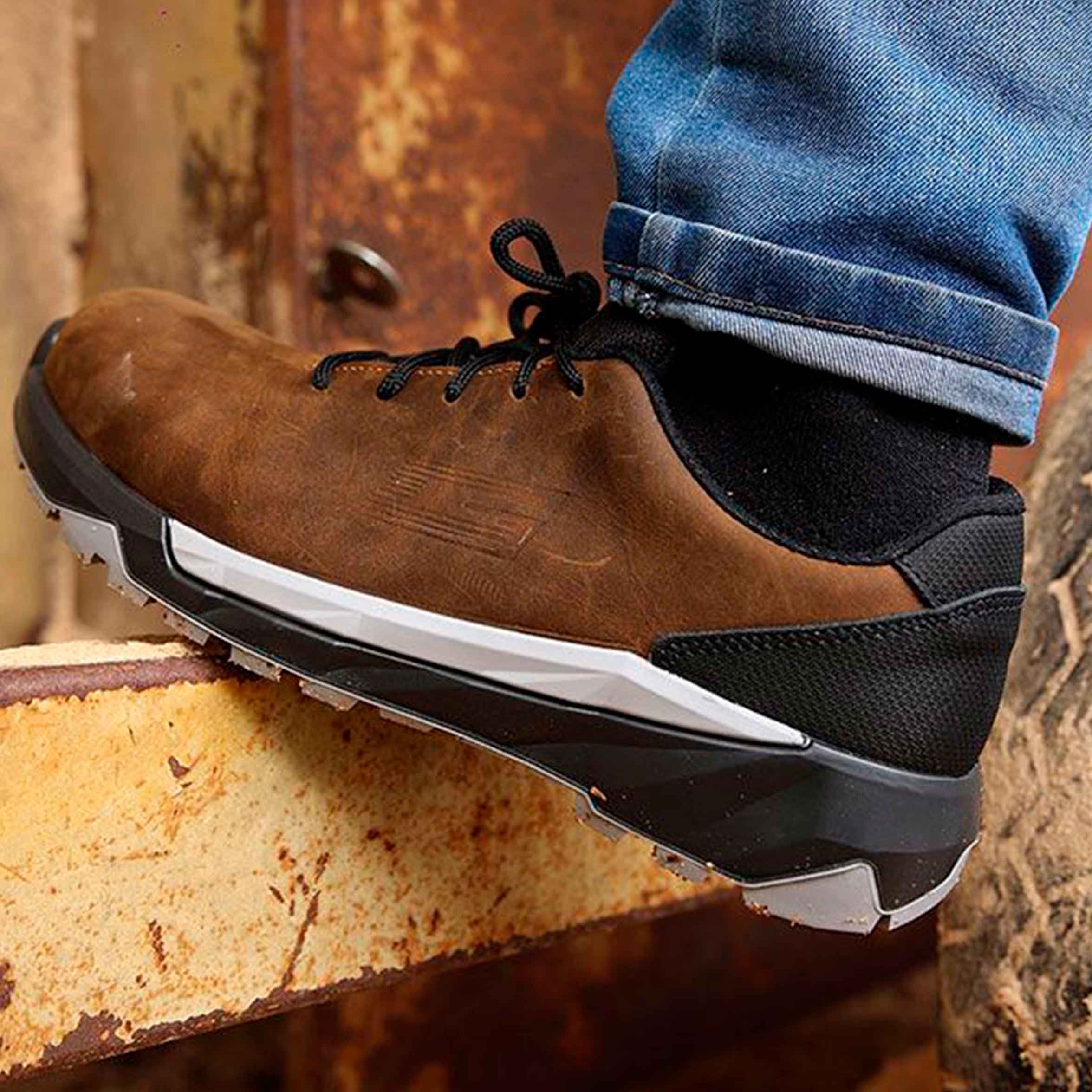 Zapato de Seguridad CERVINO S3L FO SR – Giasco