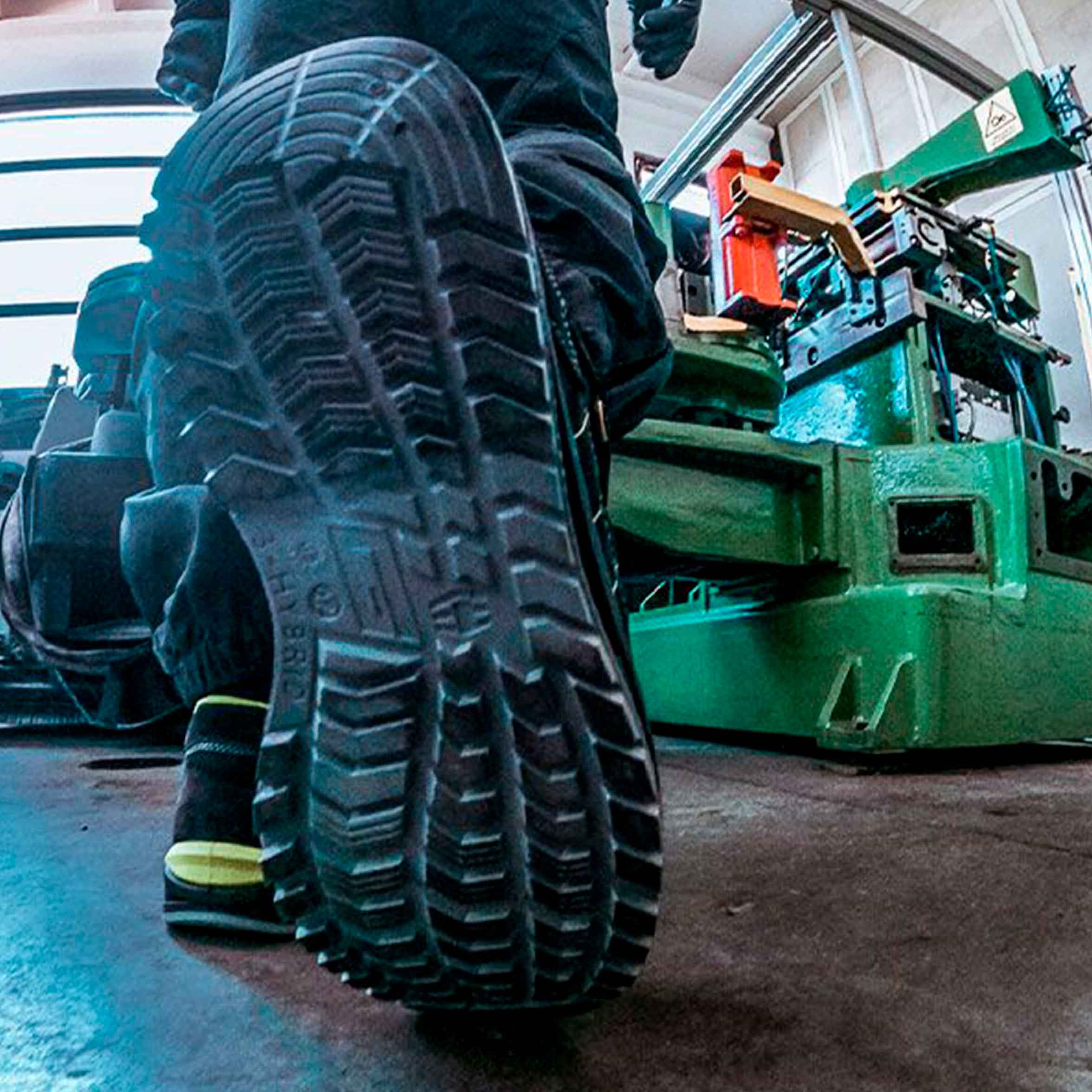 Zapato de Seguridad PANAREA S1PL FO SR – Giasco